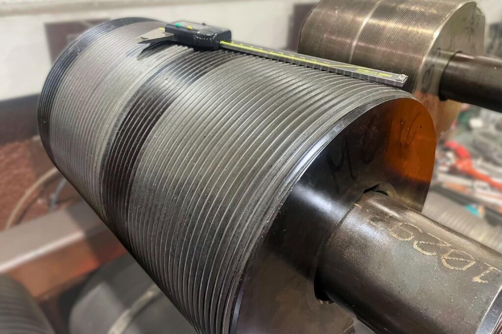 rodillo de laminación en industrias lojan de Eibar